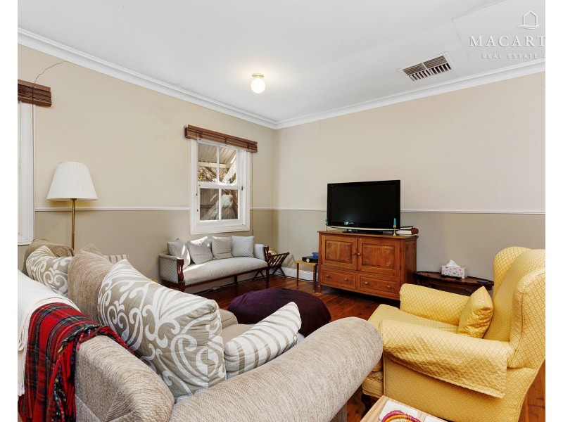 18 Evans Street, Wagga Wagga NSW 2650