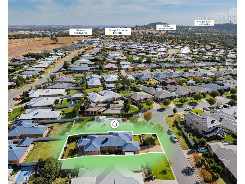 30 Dundale Crescent, Estella NSW 2650