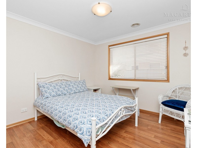 30 Dundale Crescent, Estella NSW 2650