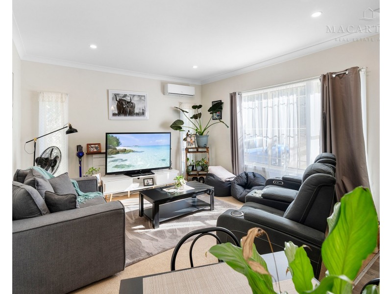 155 Macleay Street, Mount Austin NSW 2650