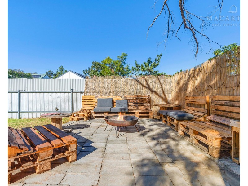 155 Macleay Street, Mount Austin NSW 2650