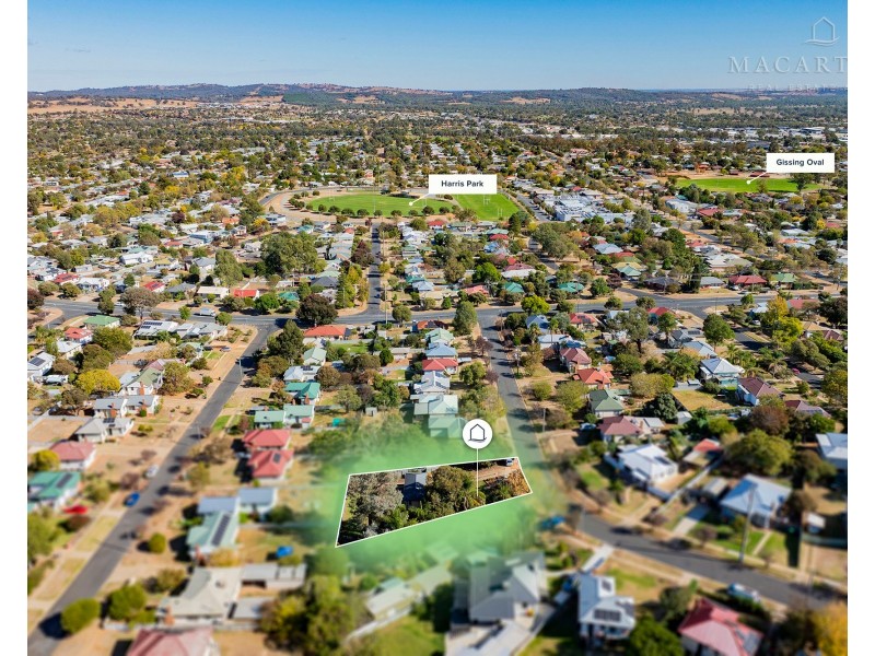 155 Macleay Street, Mount Austin NSW 2650