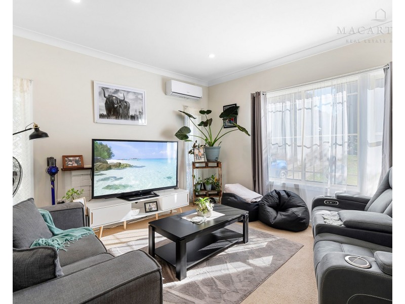 155 Macleay Street, Mount Austin NSW 2650