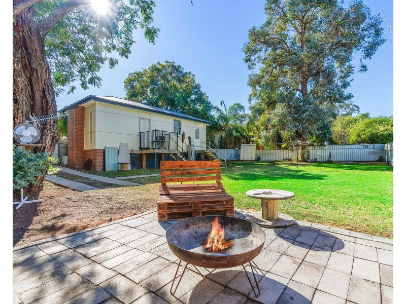 155 Macleay Street, Mount Austin NSW 2650