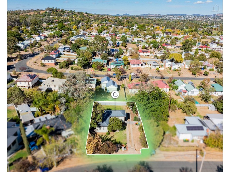 155 Macleay Street, Mount Austin NSW 2650
