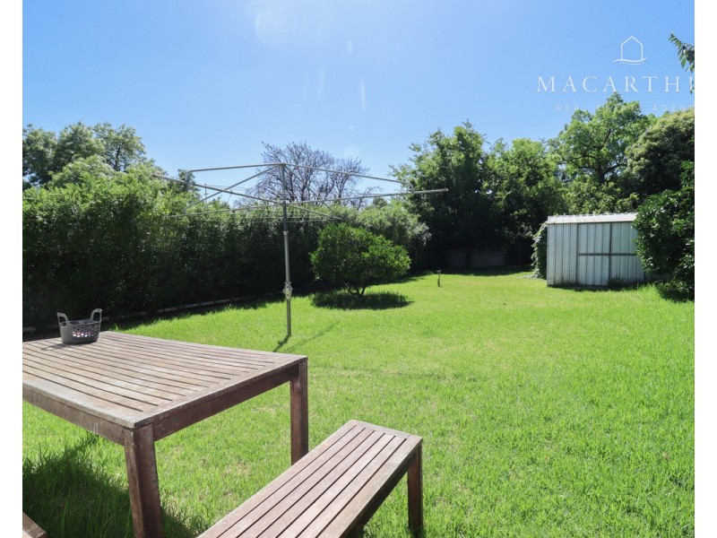 11 Heath Street, Turvey Park NSW 2650