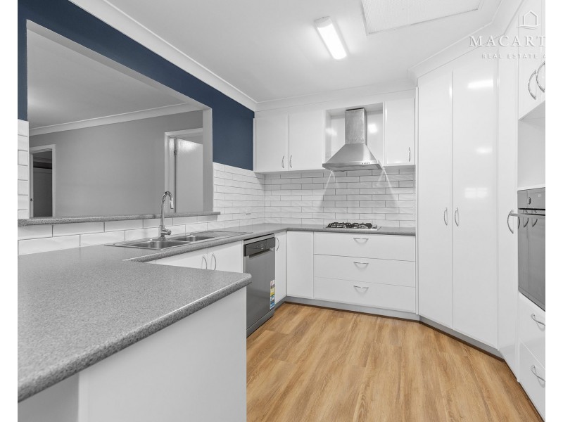 4 Cobb Street, Tolland NSW 2650