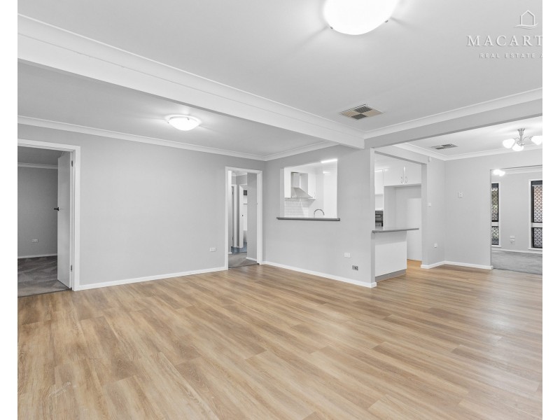 4 Cobb Street, Tolland NSW 2650