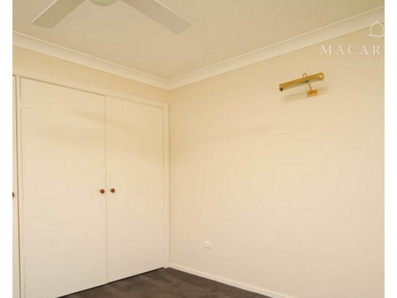 8/95 Balleroo Crescent, Glenfield Park NSW 2650