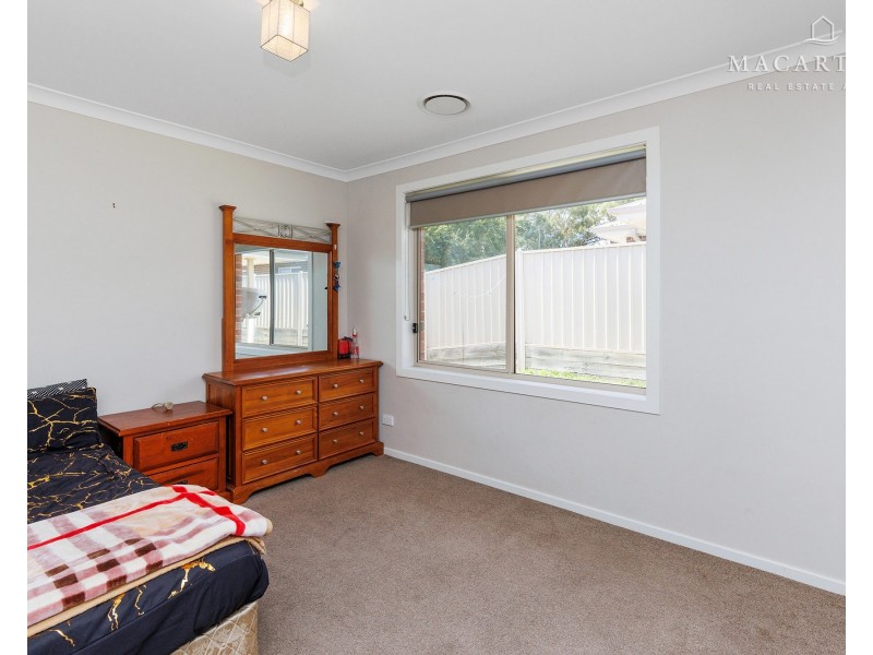 5 Barmedman Avenue, Gobbagombalin NSW 2650