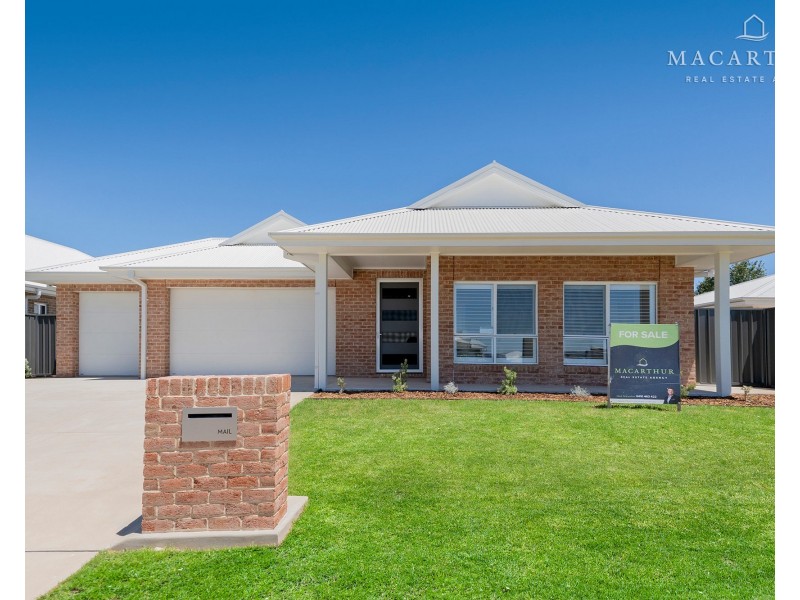 19 Lacebark Drive, Forest Hill NSW 2651