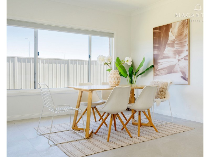 19 Lacebark Drive, Forest Hill NSW 2651