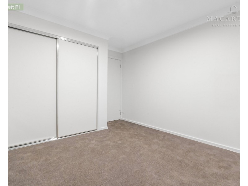 1/6 Lockett Place, Tolland NSW 2650