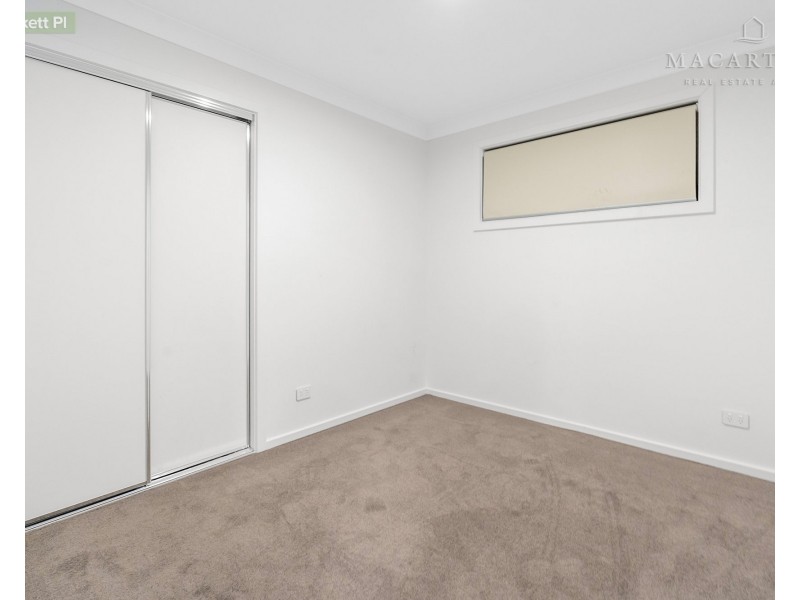 2/6 Lockett Place, Tolland NSW 2650