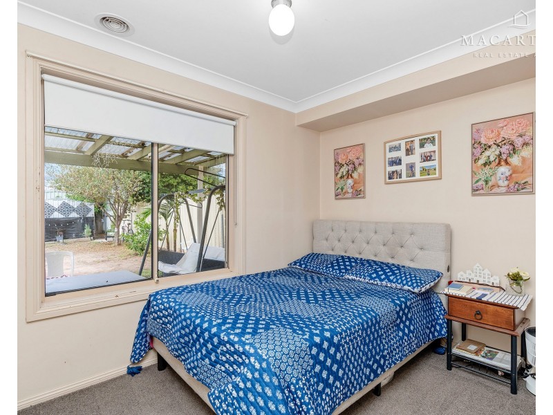 104 Dalman Parkway, Glenfield Park NSW 2650