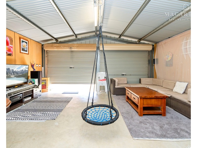 104 Dalman Parkway, Glenfield Park NSW 2650