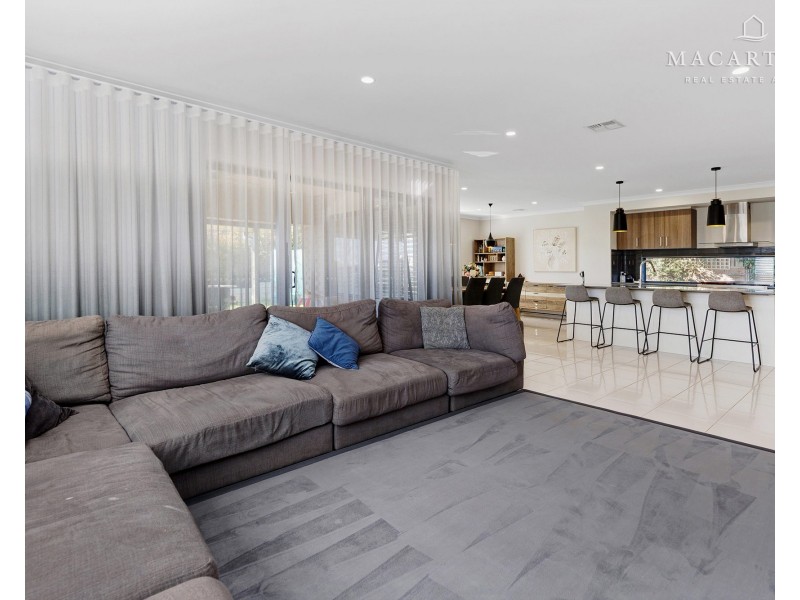 3 Lee Way, Lloyd NSW 2650