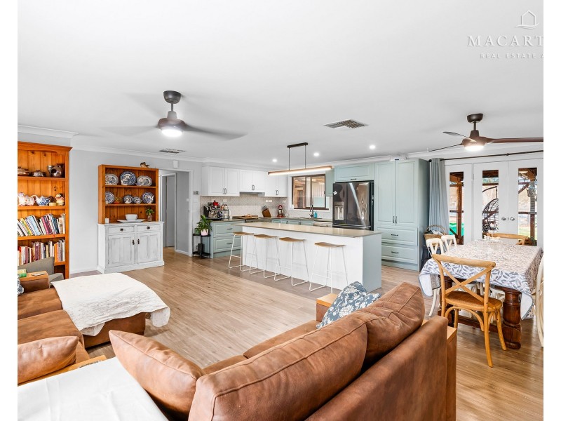 26-28 Bruce Street, Coolamon NSW 2701