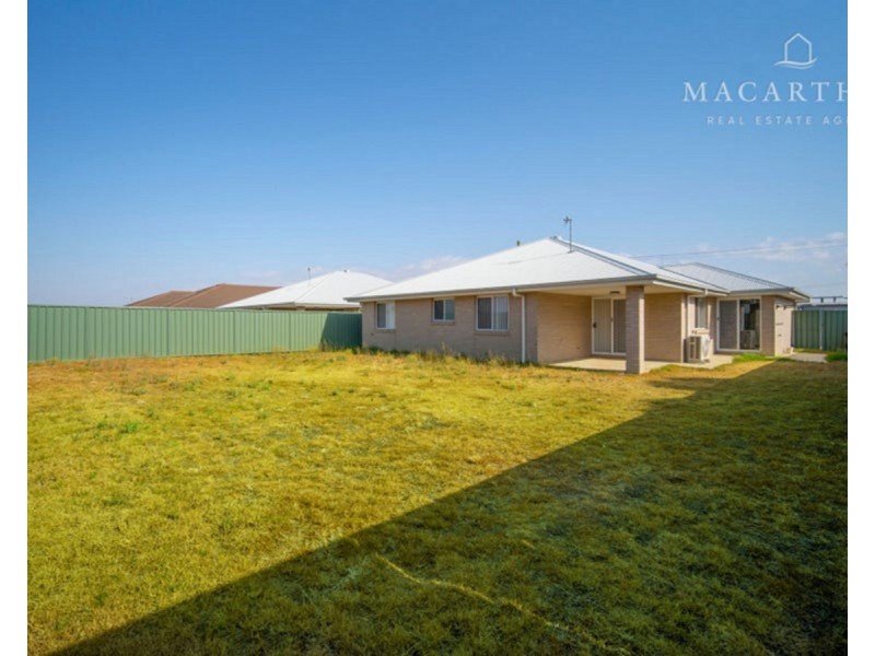 3 Hazelwood Drive, Forest Hill NSW 2651