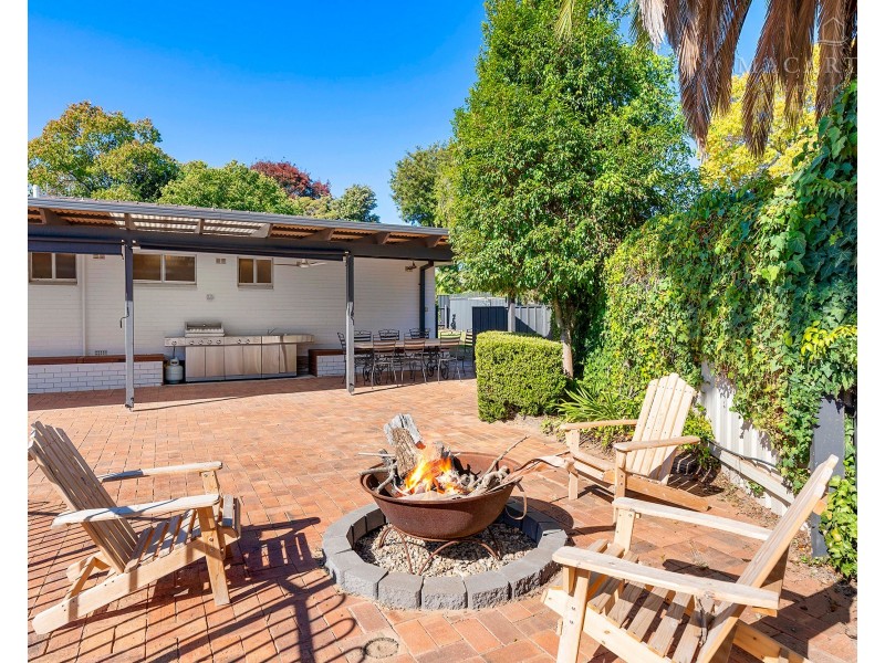 1 Orford Place, Lake Albert NSW 2650