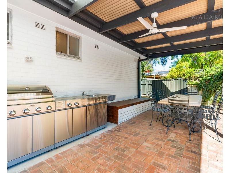 1 Orford Place, Lake Albert NSW 2650