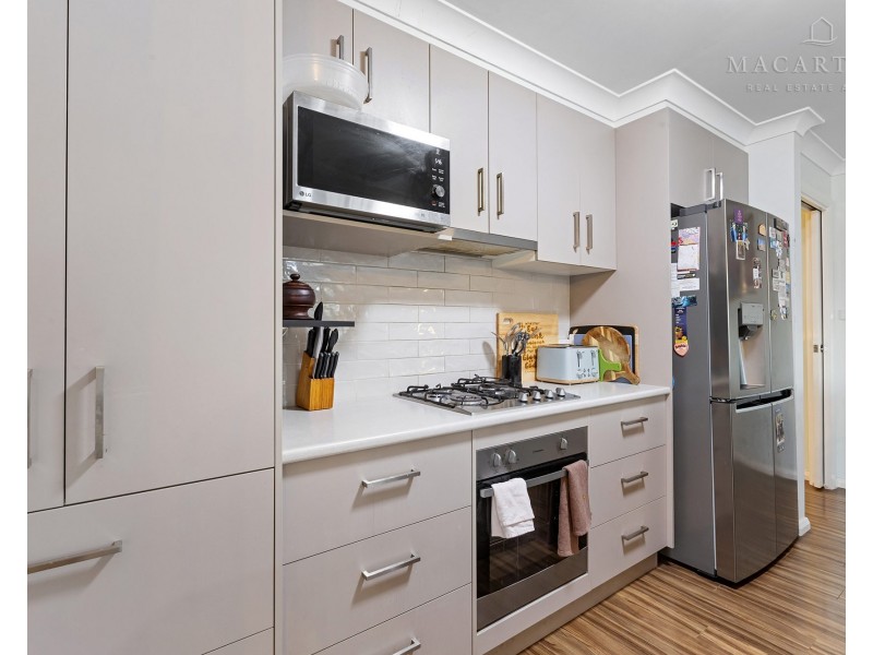 25 Barmedman Avenue, Gobbagombalin NSW 2650