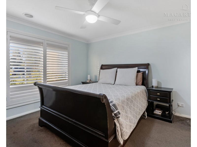 25 Barmedman Avenue, Gobbagombalin NSW 2650