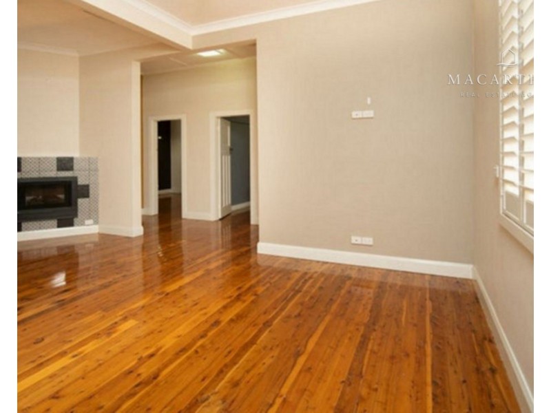 13 Edmondson Street, Turvey Park NSW 2650