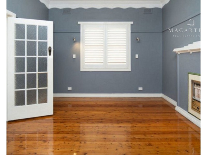 13 Edmondson Street, Turvey Park NSW 2650