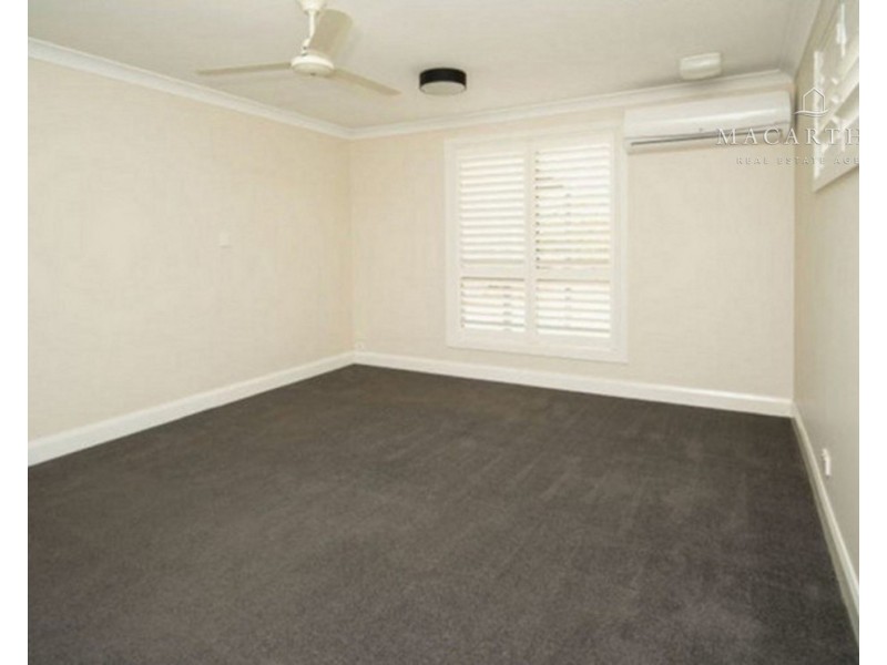 13 Edmondson Street, Turvey Park NSW 2650