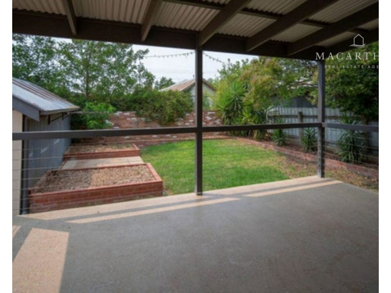 13 Edmondson Street, Turvey Park NSW 2650