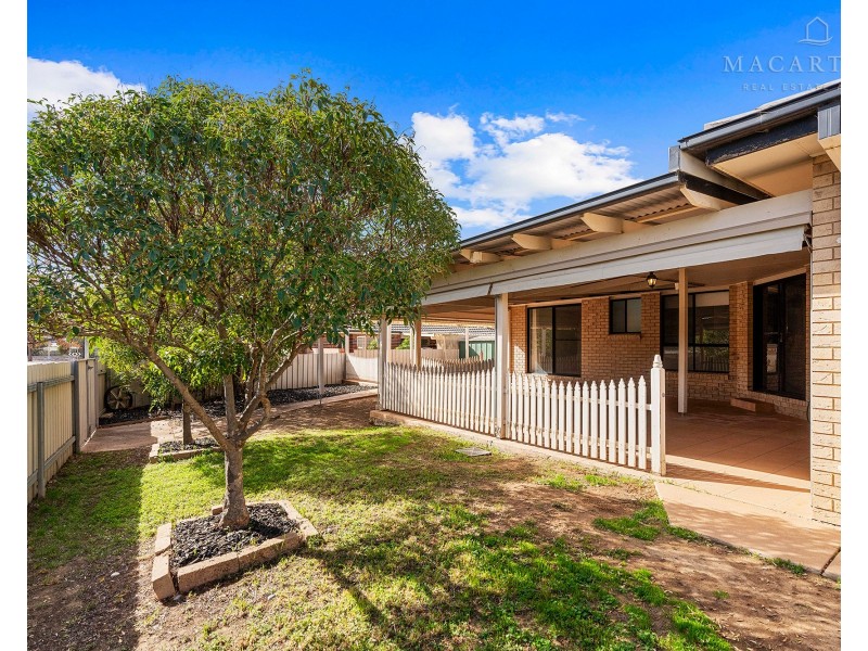 1 Hargrave Avenue, Lloyd NSW 2650
