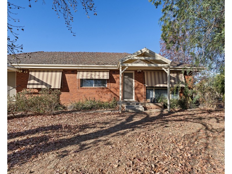 2/33 Bruce Street, Tolland NSW 2650