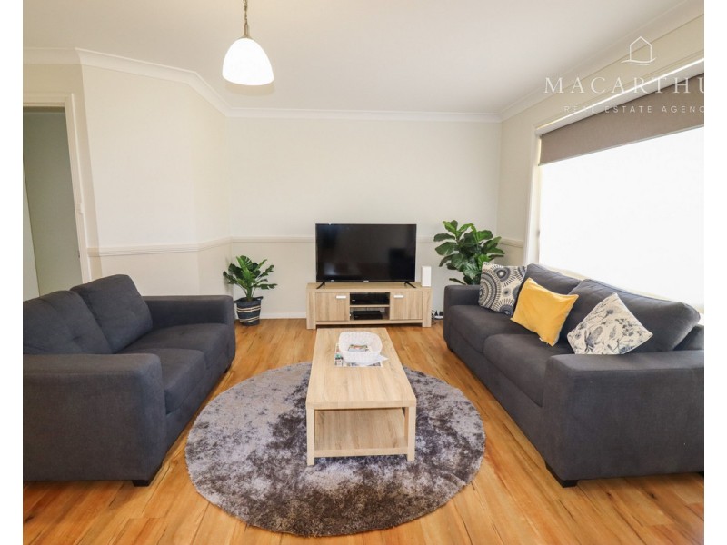 1/8 Malebo Place, Tatton NSW 2650