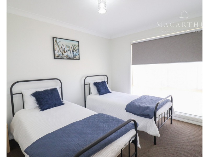 1/8 Malebo Place, Tatton NSW 2650