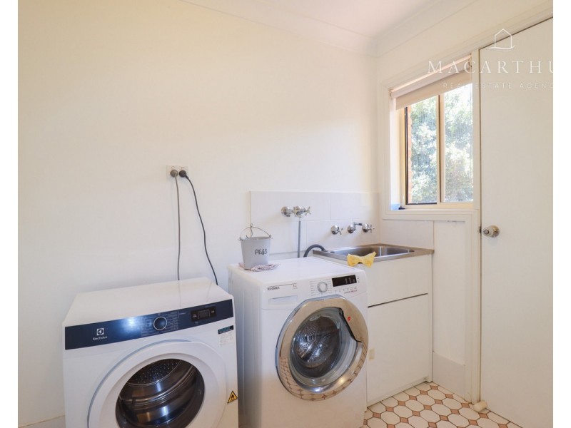 1/8 Malebo Place, Tatton NSW 2650