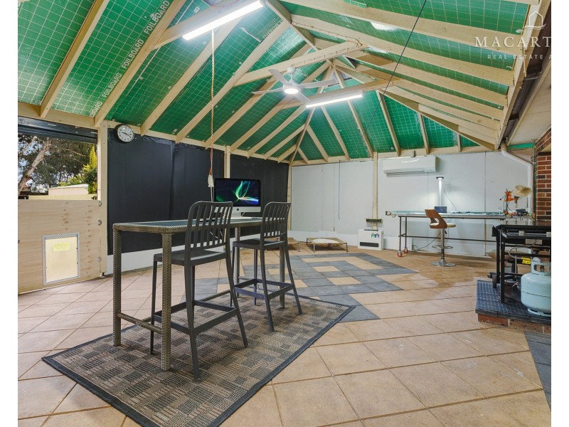 8 Bocquet Street, Lake Albert NSW 2650