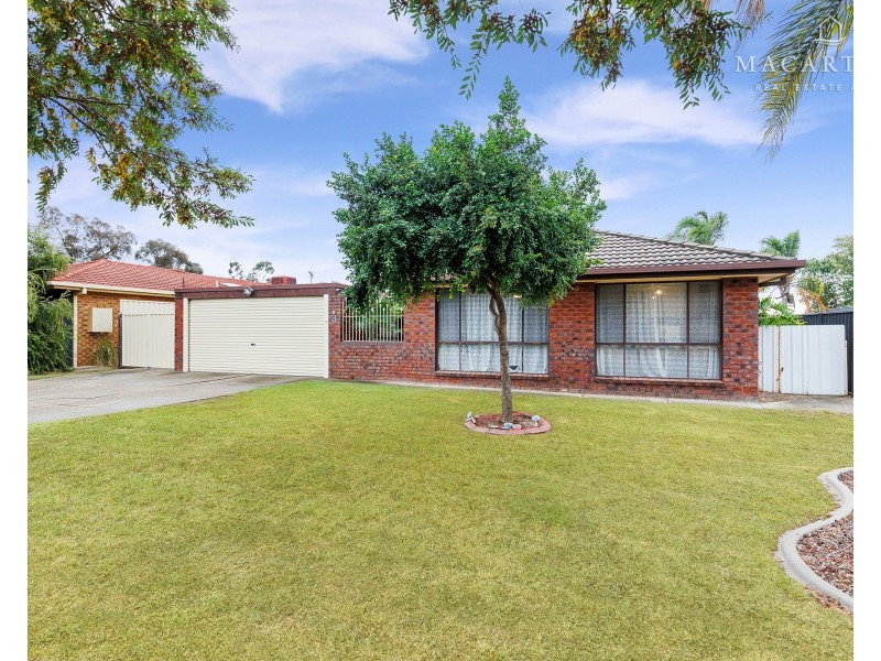 3 Karoom Drive, Glenfield Park NSW 2650