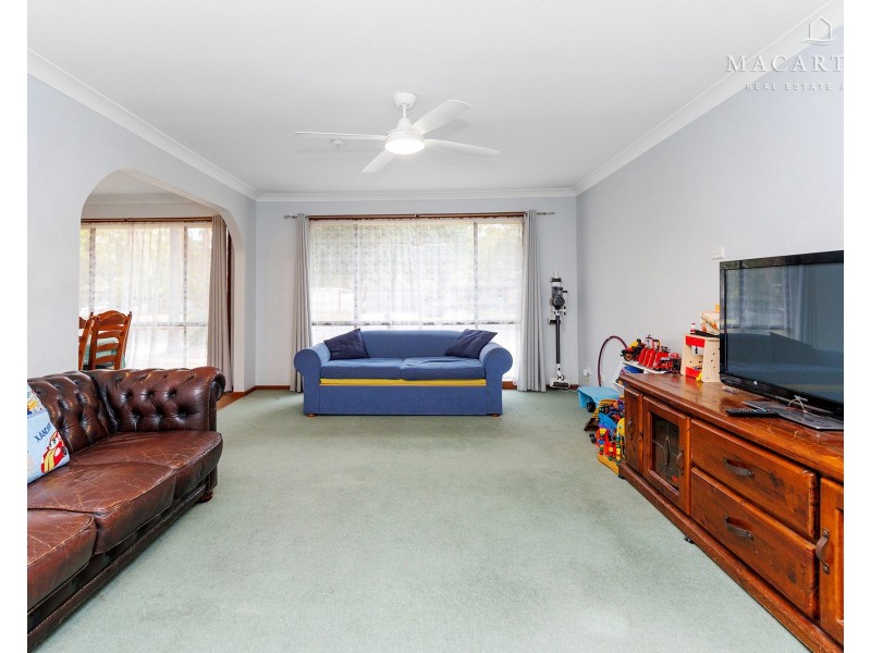 3 Karoom Drive, Glenfield Park NSW 2650