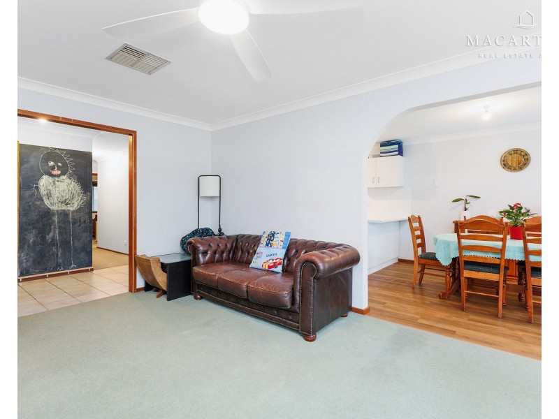 3 Karoom Drive, Glenfield Park NSW 2650