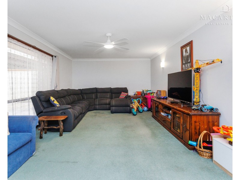 3 Karoom Drive, Glenfield Park NSW 2650