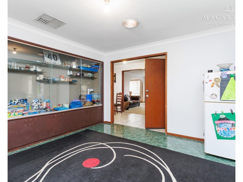 3 Karoom Drive, Glenfield Park NSW 2650