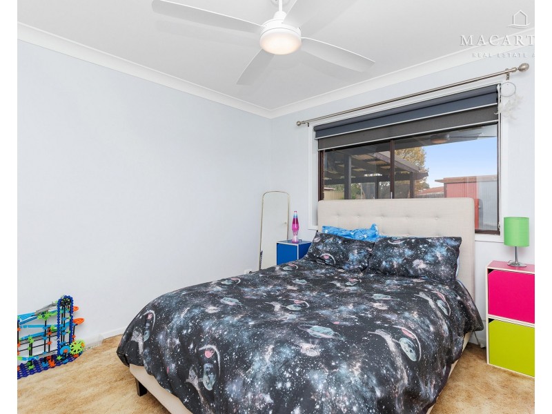 3 Karoom Drive, Glenfield Park NSW 2650