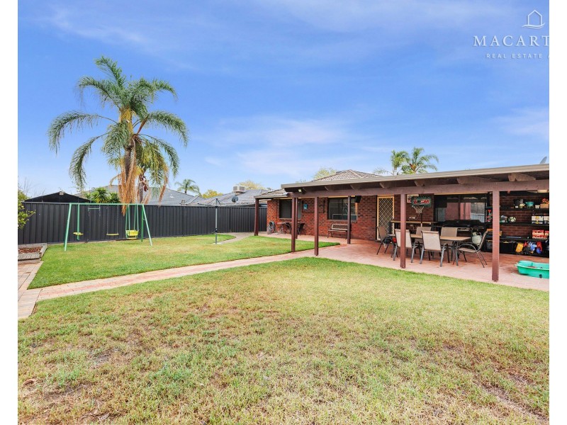 3 Karoom Drive, Glenfield Park NSW 2650