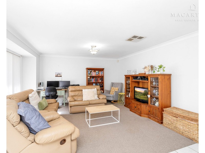 95 Kaloona Drive, Bourkelands NSW 2650