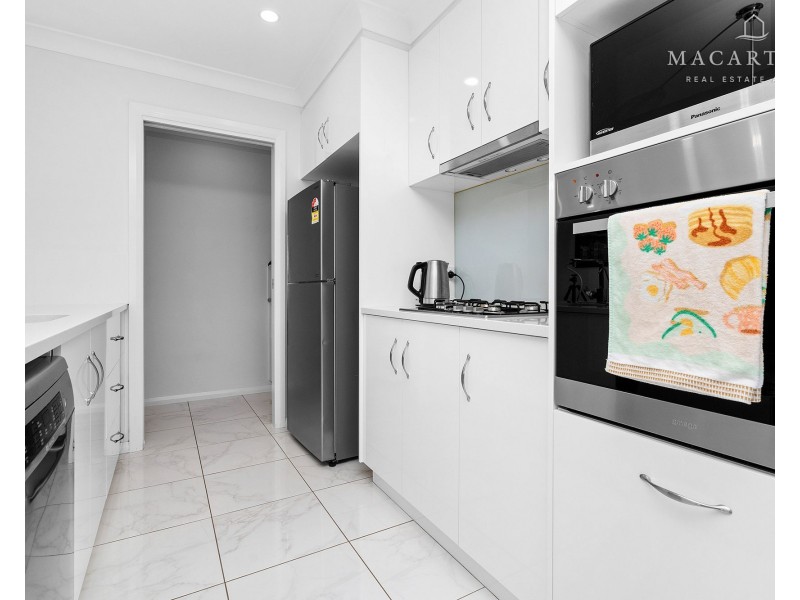 6 Goonawarra Street, Gobbagombalin NSW 2650