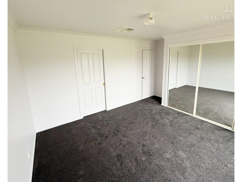 14 Wonkana Road, Glenfield Park NSW 2650