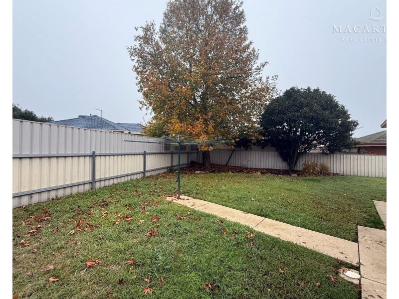 14 Wonkana Road, Glenfield Park NSW 2650