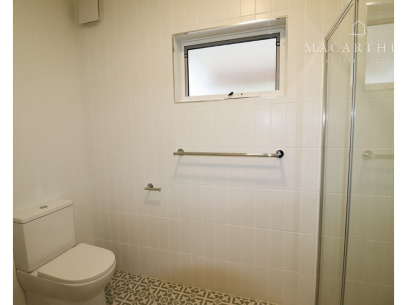 1/24 Monash Crescent, Mount Austin NSW 2650