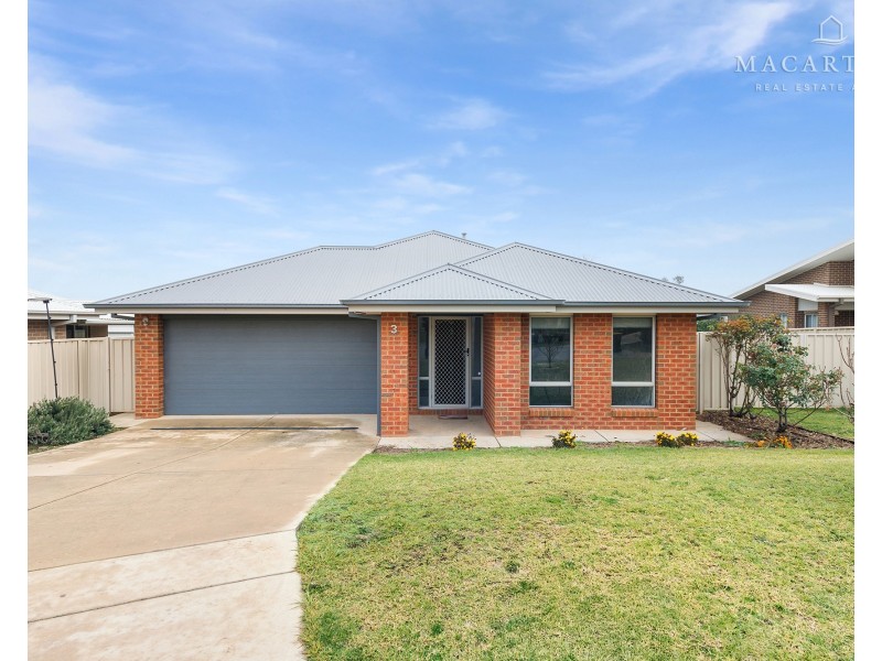 3 Mulberrygong Court, Gobbagombalin NSW 2650